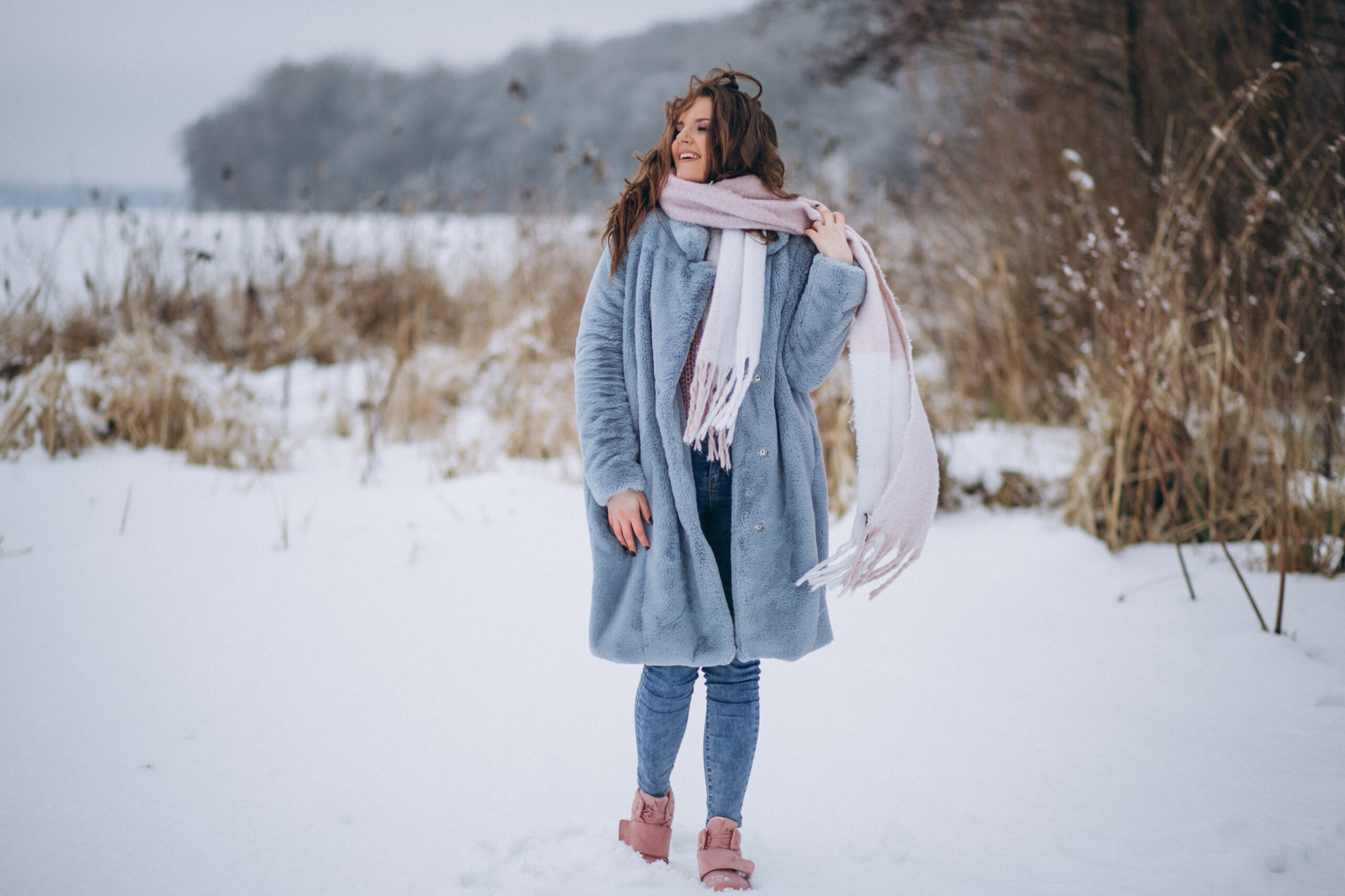 Female Winter Dress: Stylish and Warm Outfit Ideas for Cold Weather